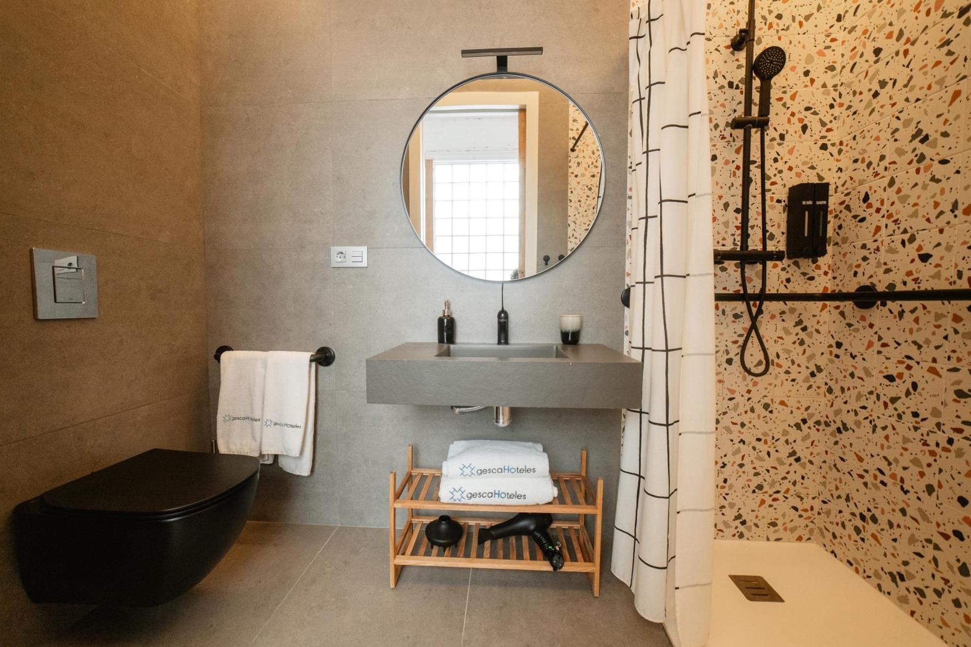 Rincon Del Conde Suites Леон Екстериор снимка