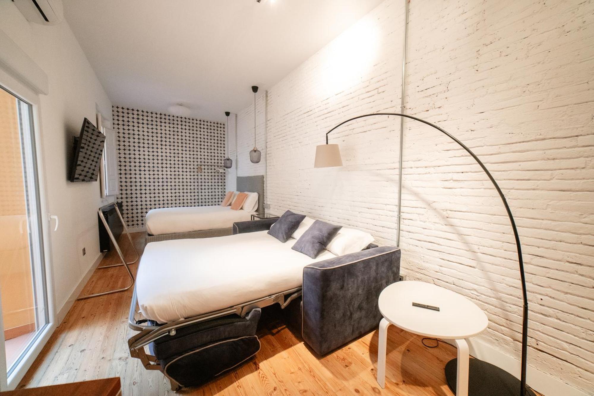 Rincon Del Conde Suites Леон Екстериор снимка